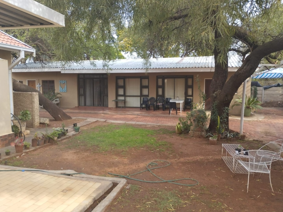 4 Bedroom Property for Sale in Universitas Free State